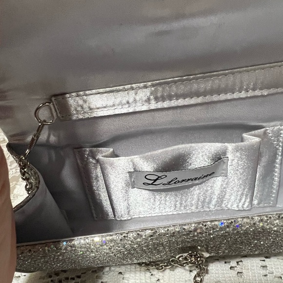 L Lorraine clutch or shoulder purse - Picture 3 of 4